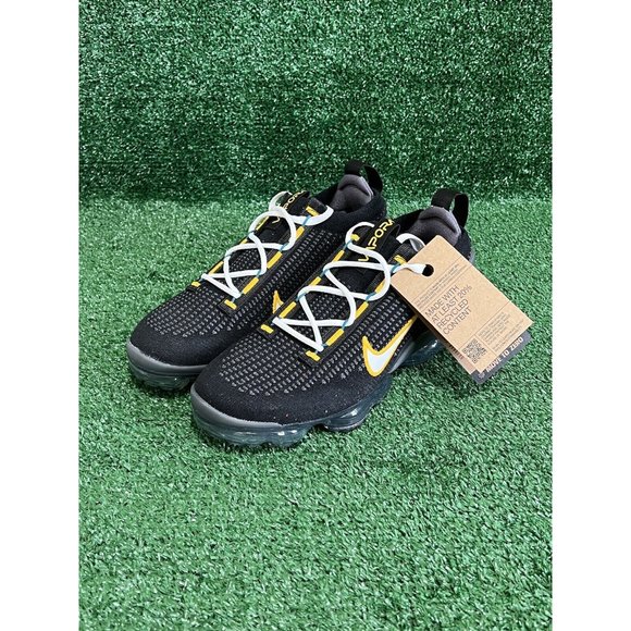 Nike Air Vapormax 2021 FK Black University Gold White [DH4086-001] - Picture 2 of 9